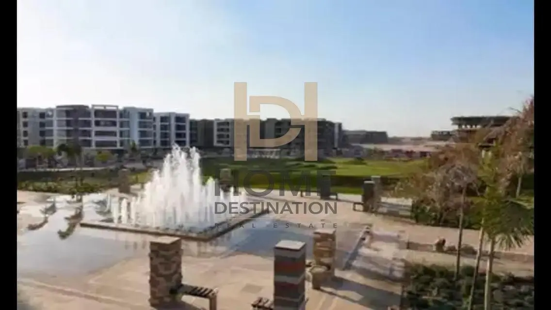 شقة فاخرة للبيع في مجمع سكاي بلازا