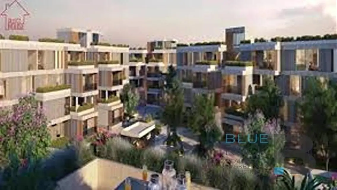 Luxury Apartment for Sale with Stunning Lake View