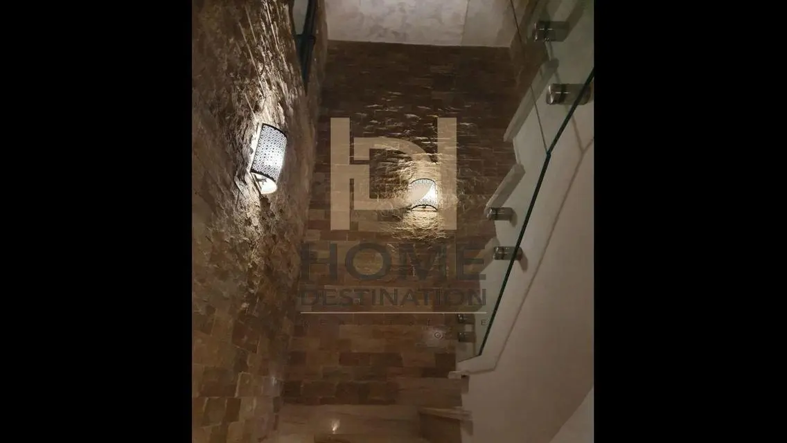 شقة فاخرة للإيجار في سكايز بلازا