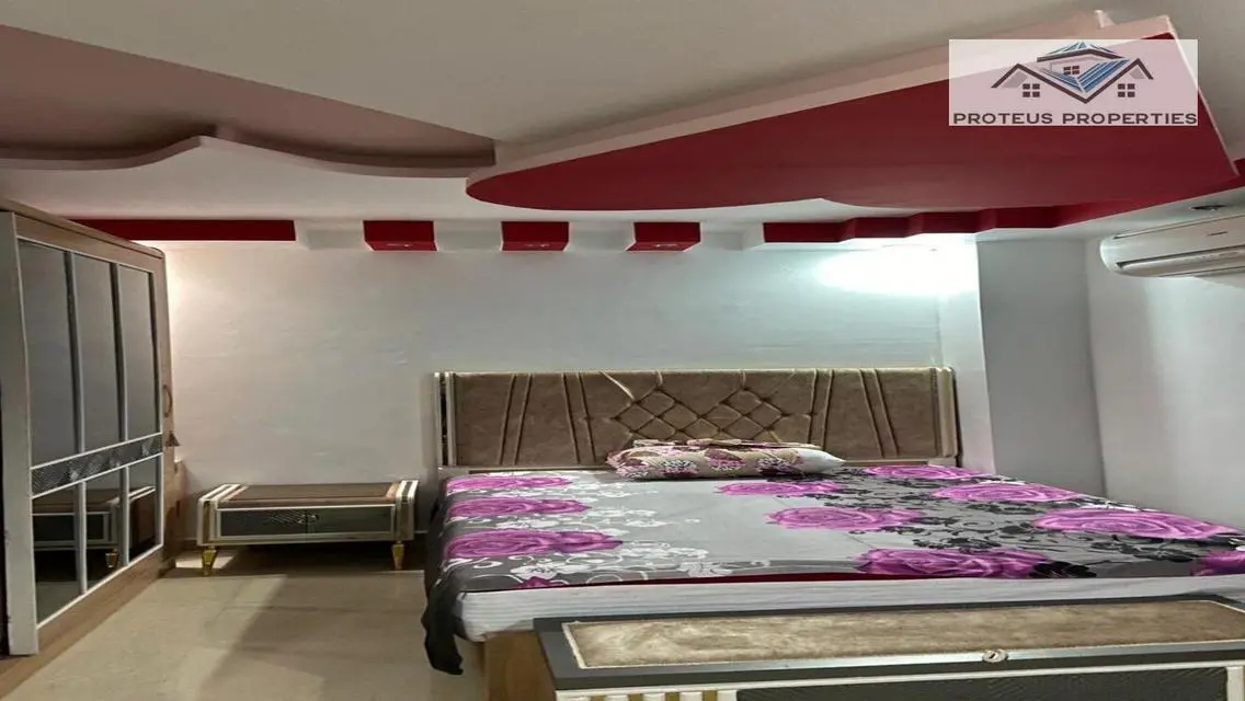 Luxury Apartment Spanning 140 Sq M in Prime Location