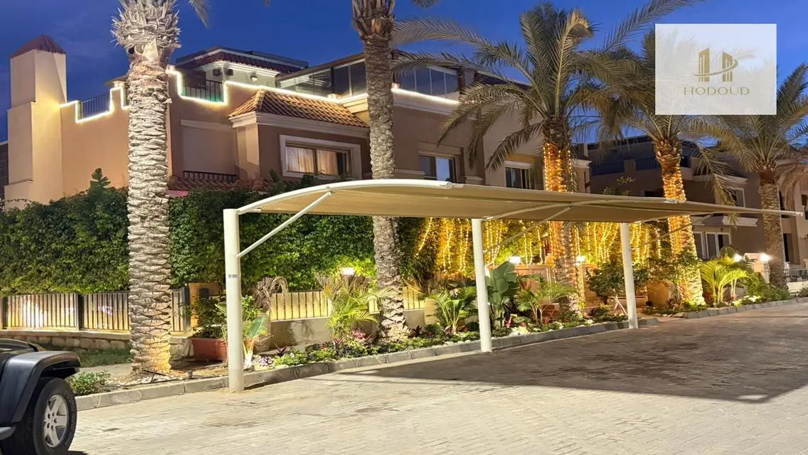 Luxury Villa with Private Garden and Security Services