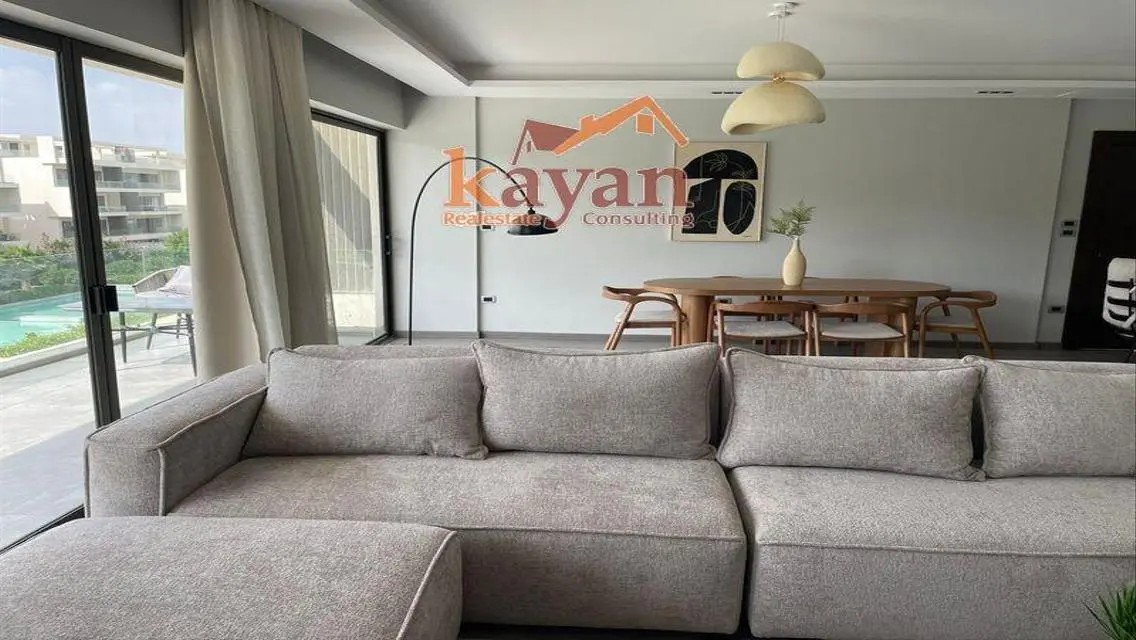 Luxury 3-Bedroom Apartment in the Heart of the City