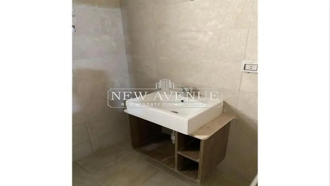 شقة فاخرة للبيع مع إطلالة ساحرة
