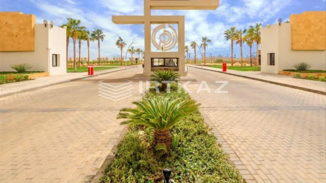 شقة فاخرة في أزها، العين السخنة