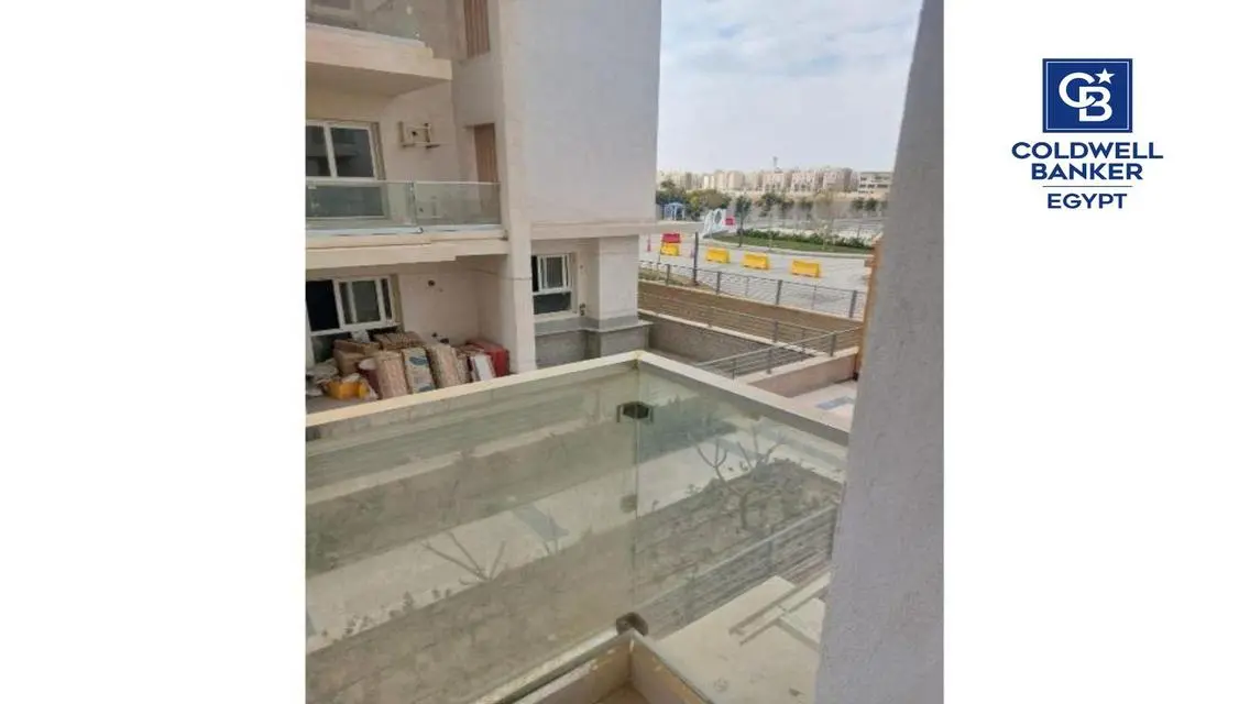 شقة فاخرة مطلة على الجبال في I-CITY Club