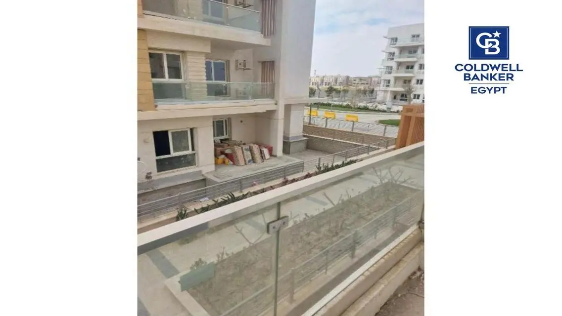 شقة فاخرة مطلة على الجبال في I-CITY Club