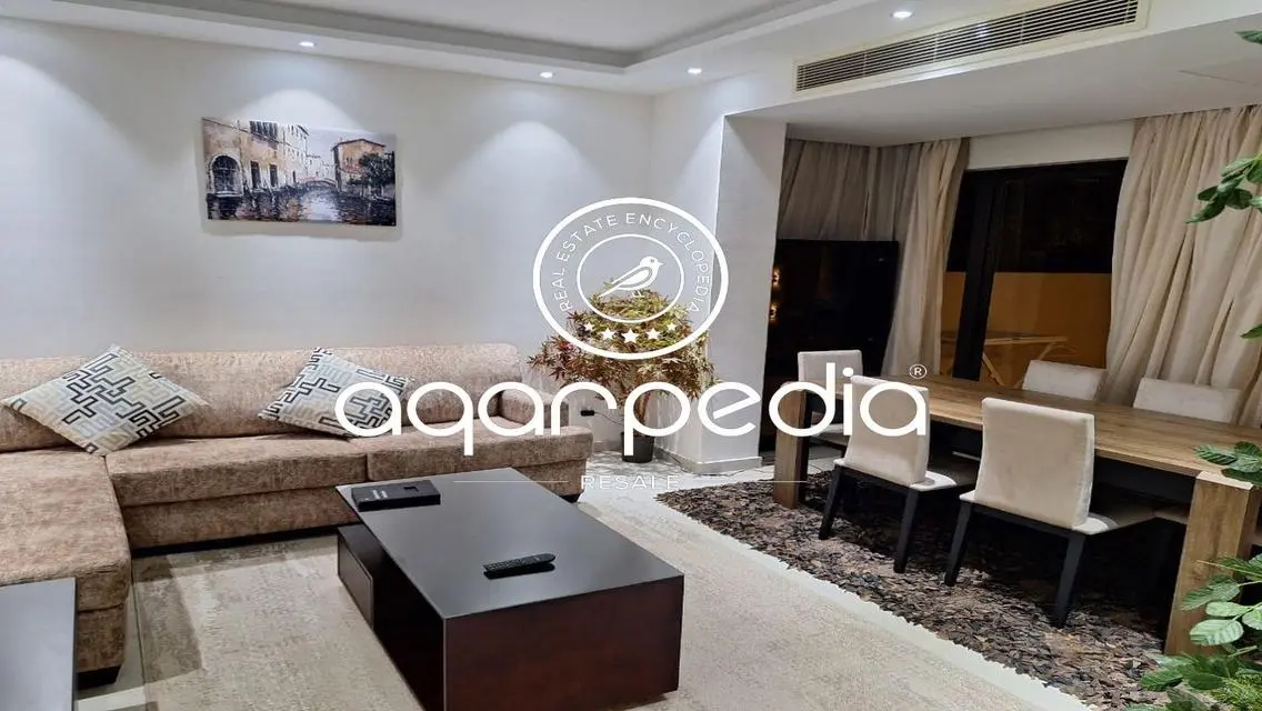شقة فاخرة بمساحة كبيرة في منطقة مميزة