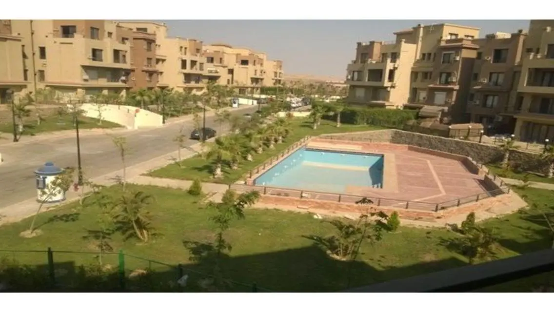 شقة رائعة للبيع بمساحة مميزة