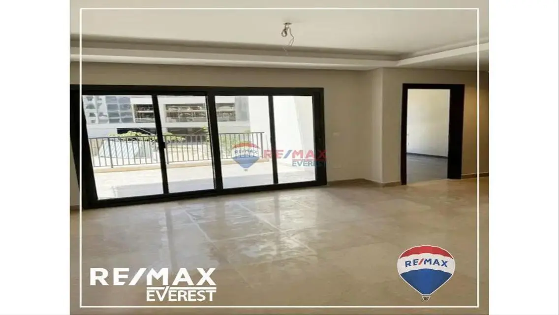 Luxury 135 sqm Home with Maid and Study Rooms