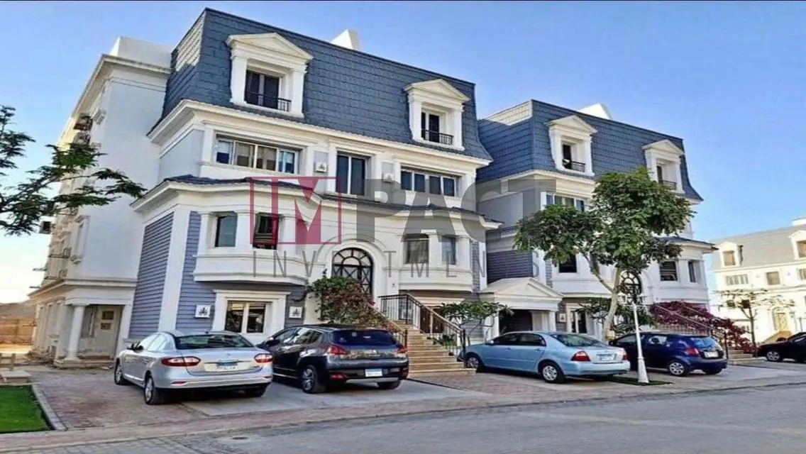 Luxury Villa with Mountain View in i-city October