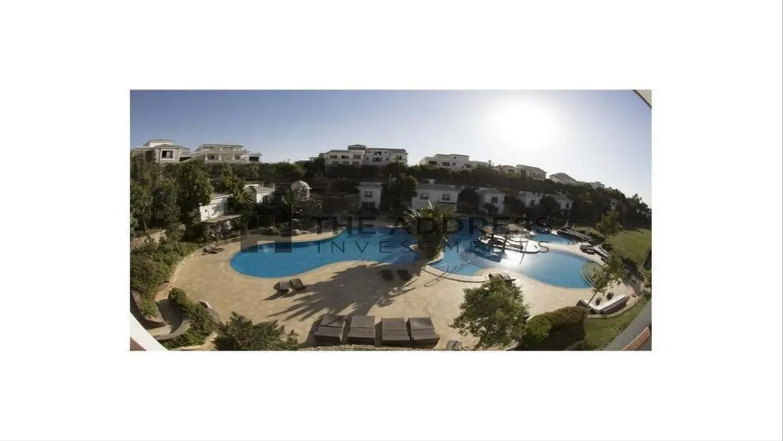 Luxury Villa with Spacious Living and Full Amenities