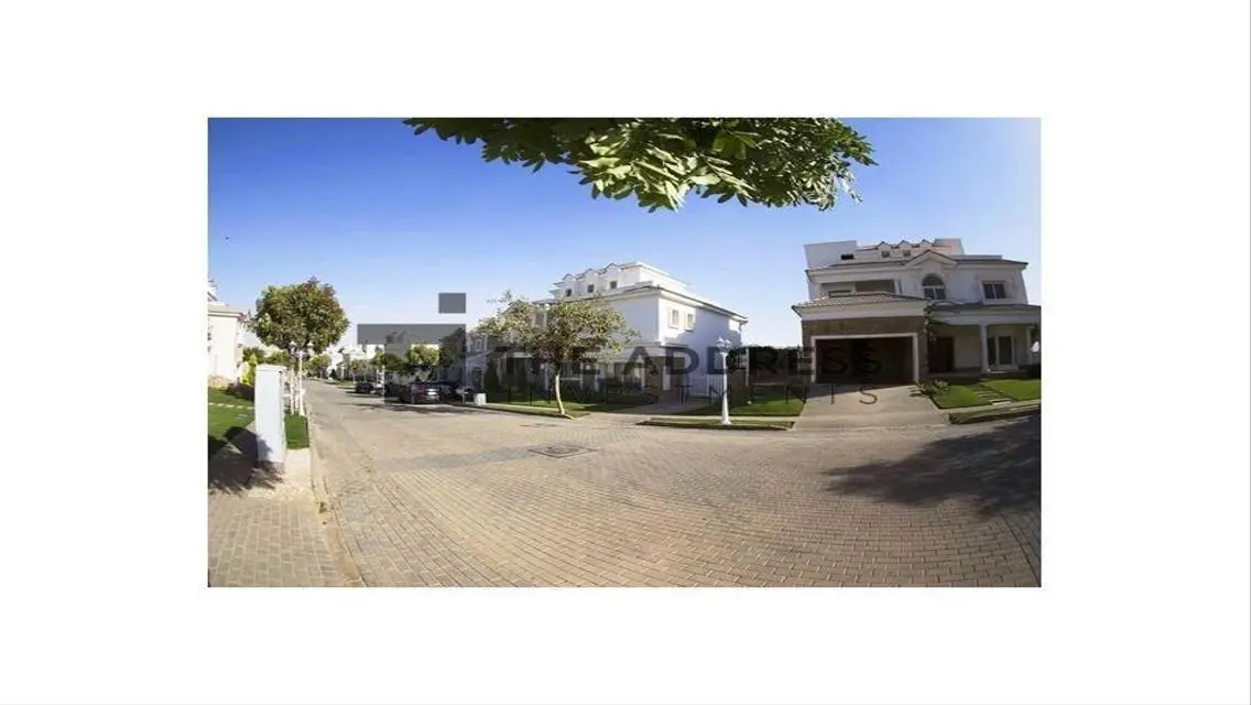 Luxury Villa with Spacious Living and Full Amenities