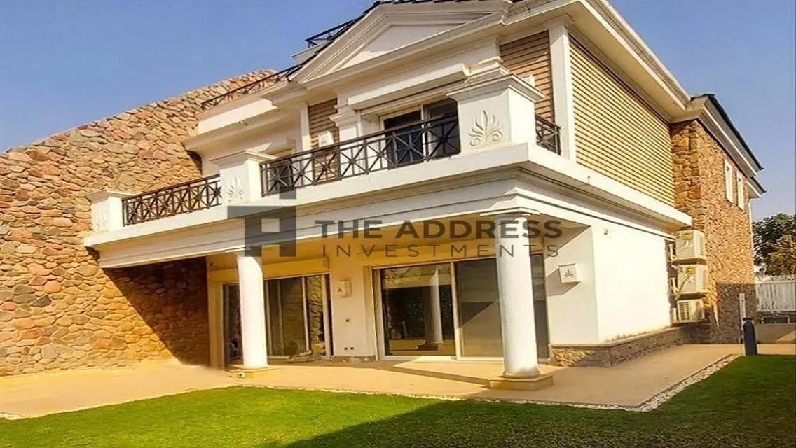 Luxury Villa with Spacious Living and Full Amenities