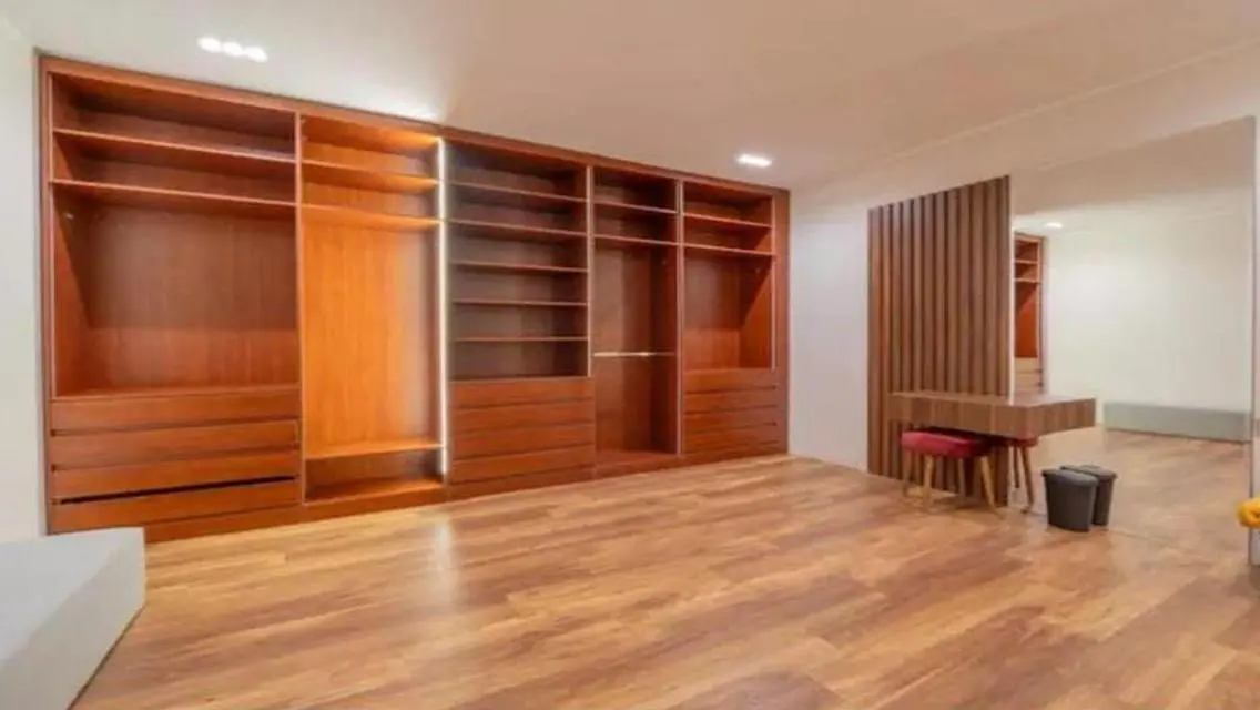 Luxury Apartment for Sale in a Prime Location - 1400 sq. meters