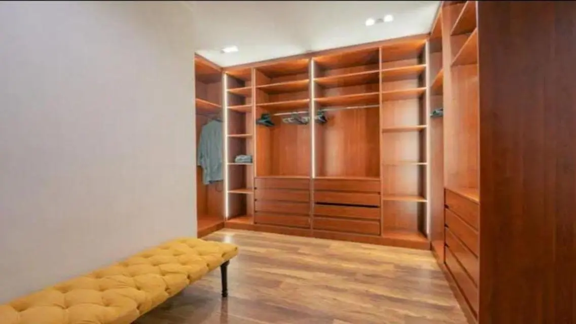 Luxury Apartment for Sale in a Prime Location - 1400 sq. meters