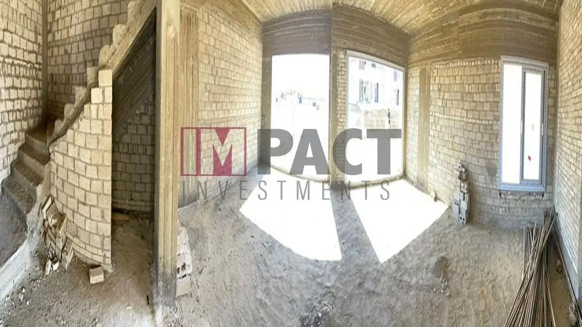 Independent Villa for Sale in Palm Hills - Prime Location