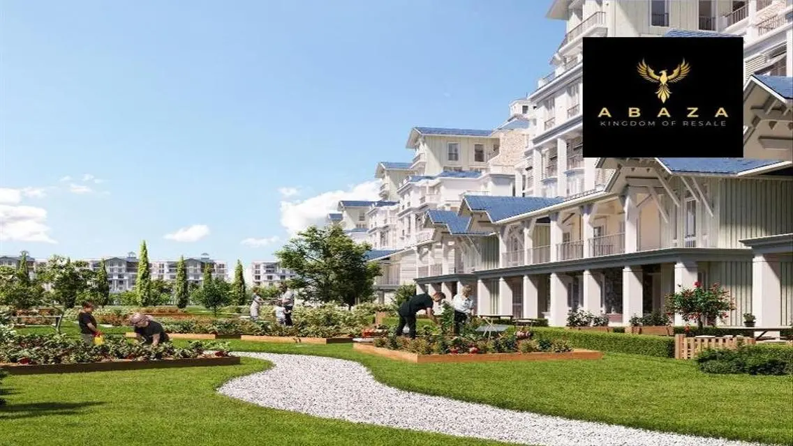 Luxury Villa for Sale with Private Garden and Amenities