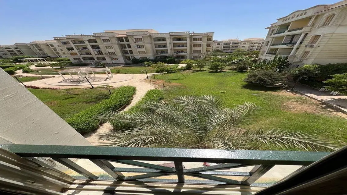 Luxurious 3-Bedroom Apartment with Stunning Views