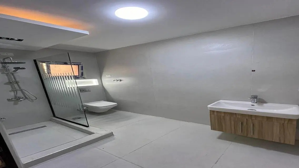 Luxurious 3-Bedroom Apartment with Stunning Views