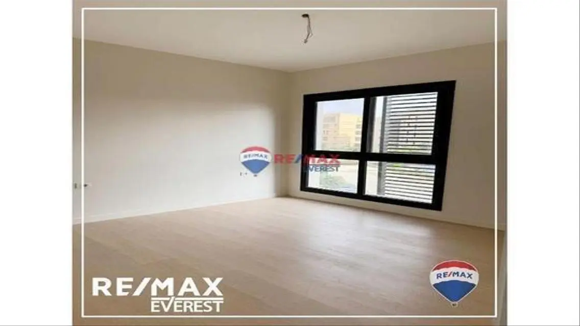 Luxury Apartment in -285-O-West