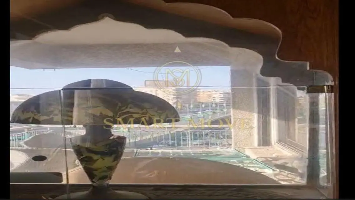 شقة فاخرة بـ250 متر في قلب المدينة