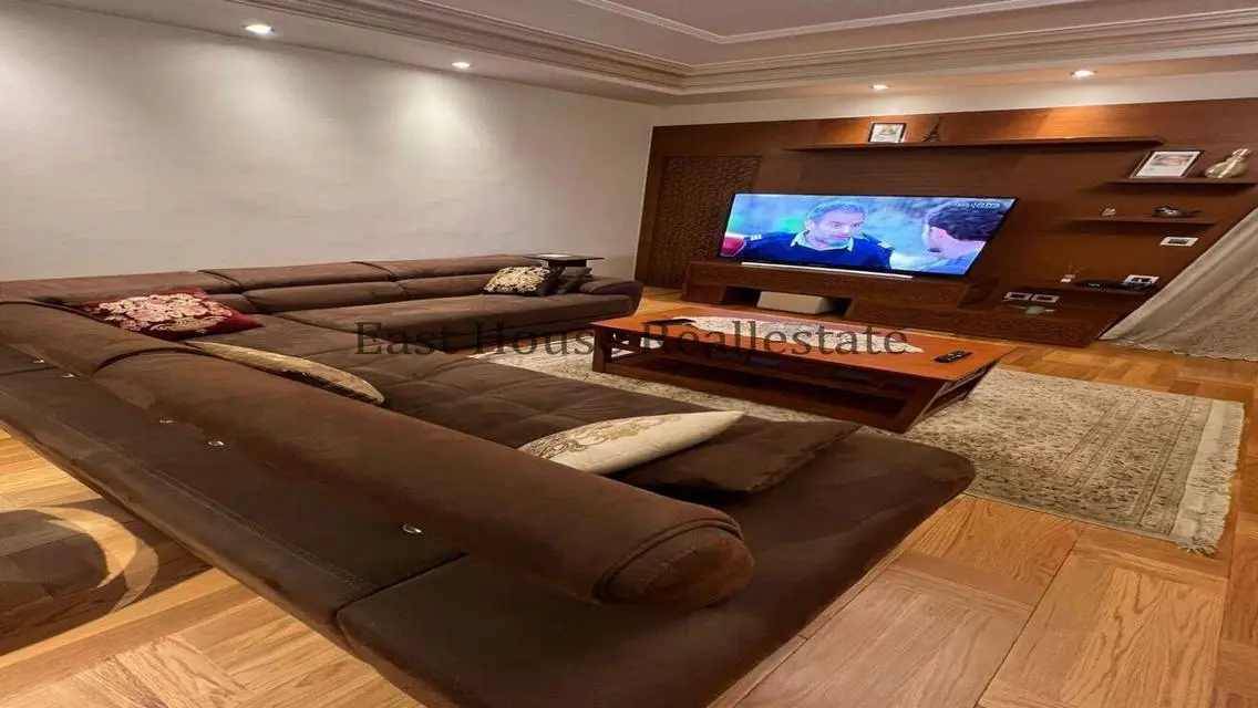 Spacious Luxurious Apartment with Multiple Amenities