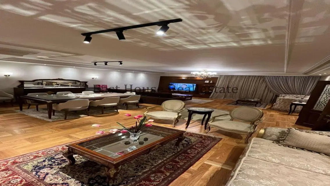 Spacious Luxurious Apartment with Multiple Amenities