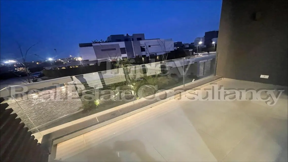 Dream Villa with Shared Pool and Garden