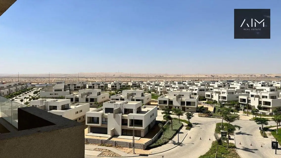 شقة فاخرة للبيع - 4 غرف نوم مع حديقة خاصة ومسبح مشترك
