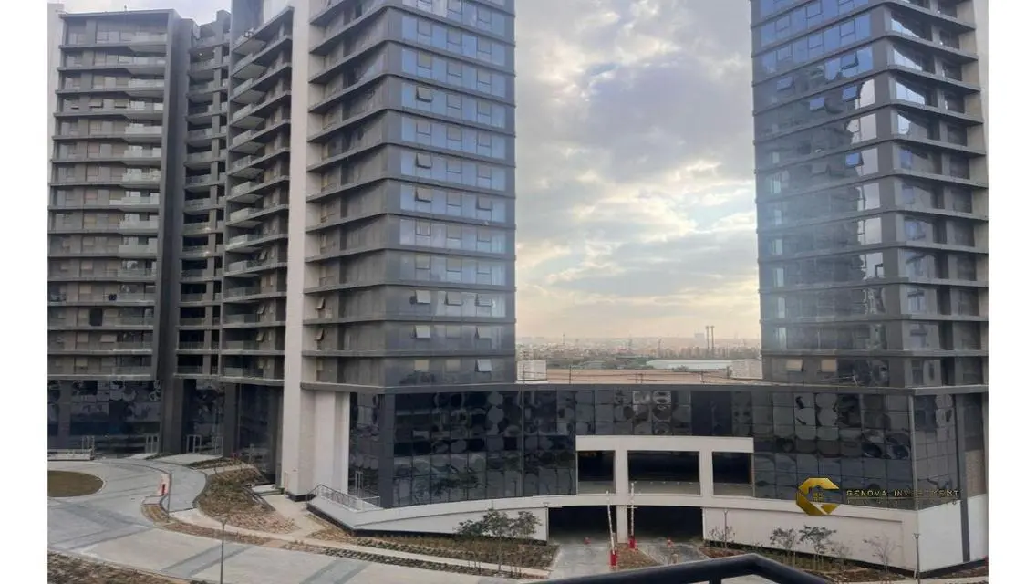 Luxury Apartment for Sale at 60,000 EGP with Balcony and Security