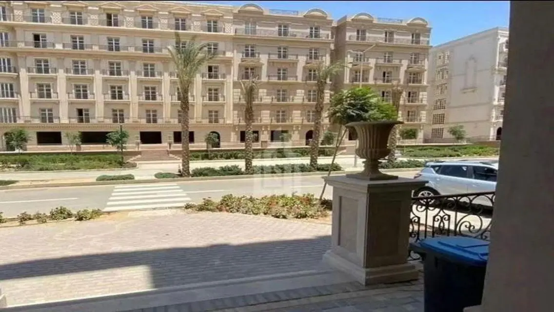 منزل فاخرة بمساحة 1853 متر - فرصة استثمارية مميزة
