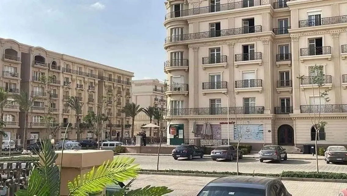منزل فاخرة بمساحة 1853 متر - فرصة استثمارية مميزة