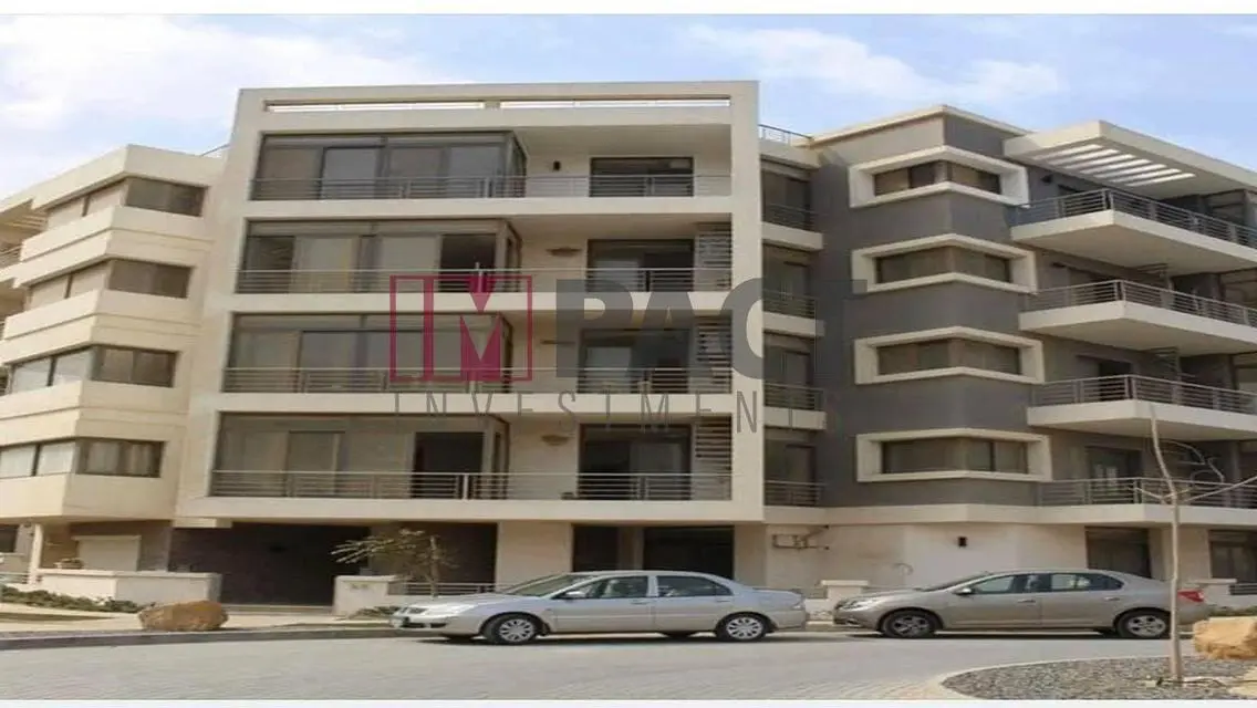 Luxury Villa with Private Garden and Pool in Prime Location