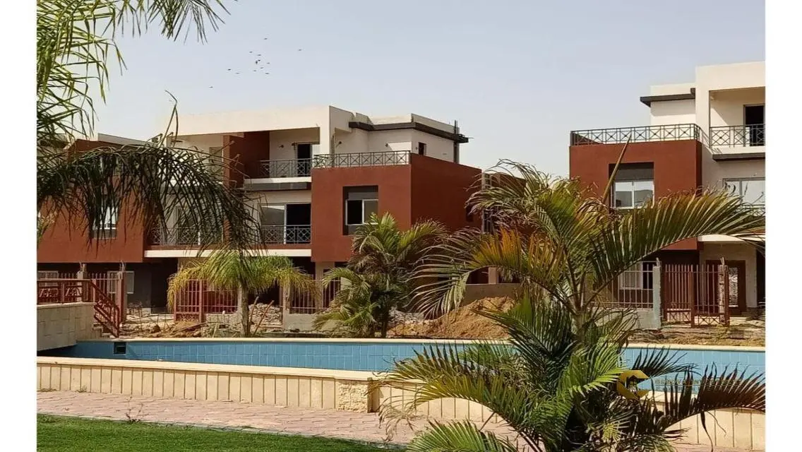 شقة فاخرة بمساحة 170 متر في قلب المدينة