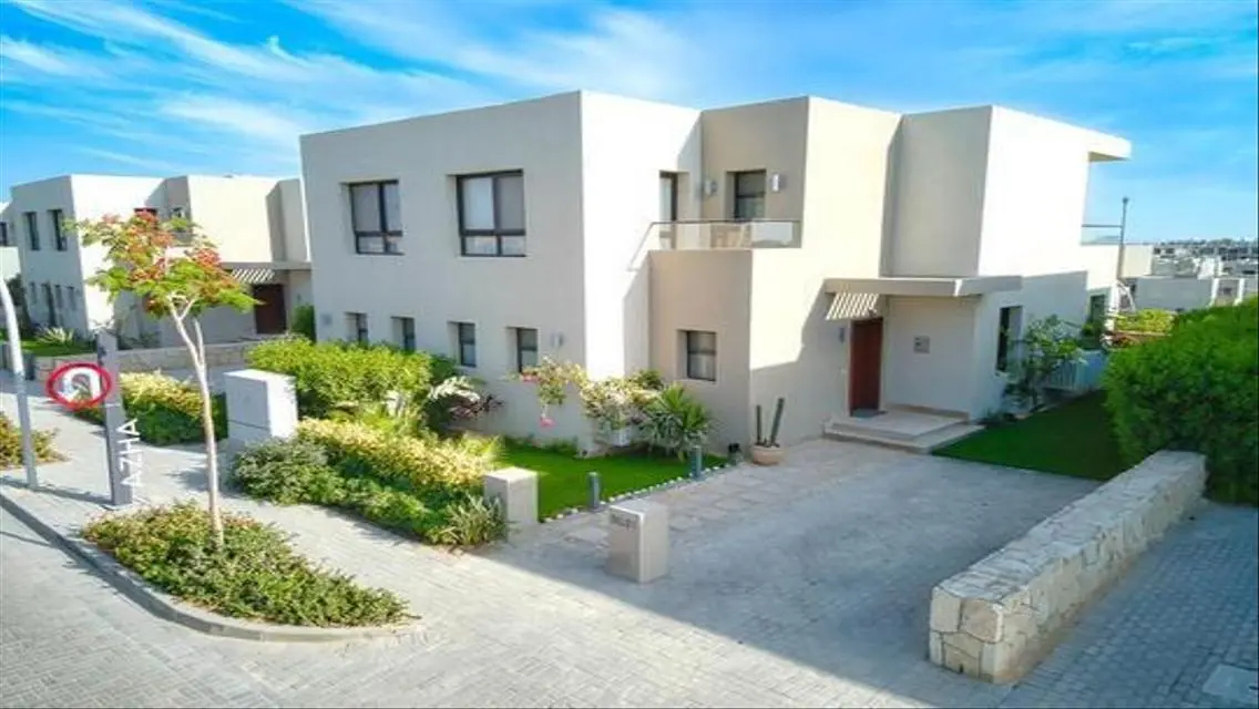 -SOLANA 185- Luxury Apartment at a Great Price