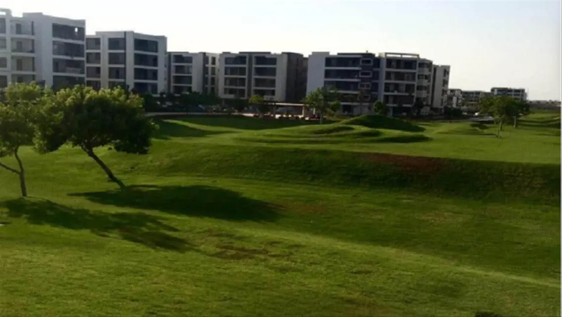 Luxury Villas with Extensive Amenities and Private Beach