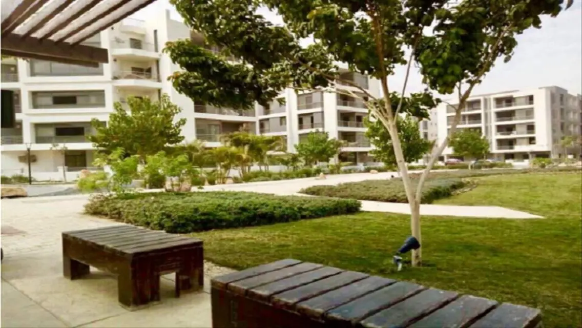 Luxury Villas with Extensive Amenities and Private Beach