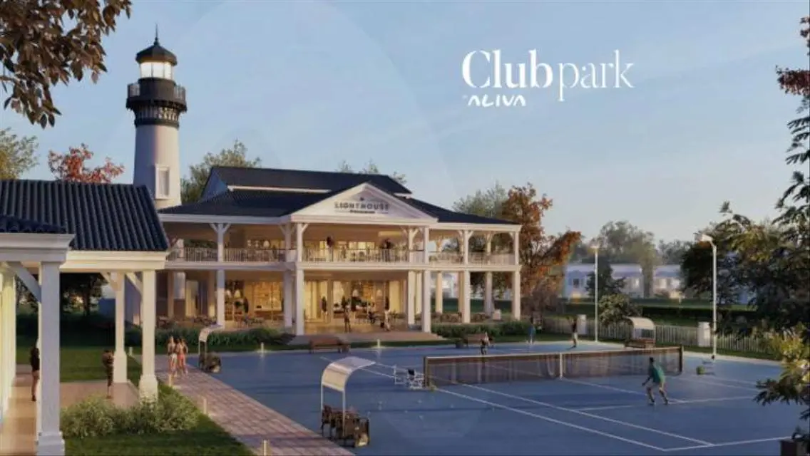 Luxury Villa with Private Pool and Garden at Club Park