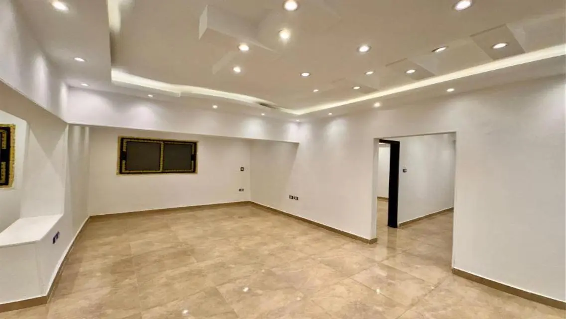 Luxury Villa for Sale with Spacious Amenities