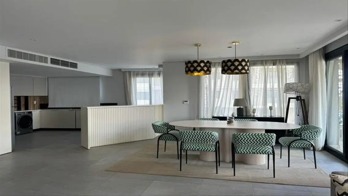 Luxurious Villa for Sale in Prime Location