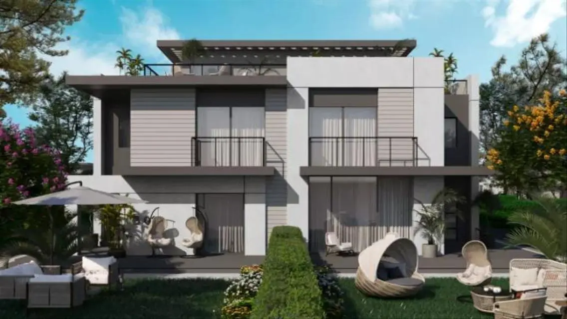 Luxury Villa with Stunning Views in Roseville