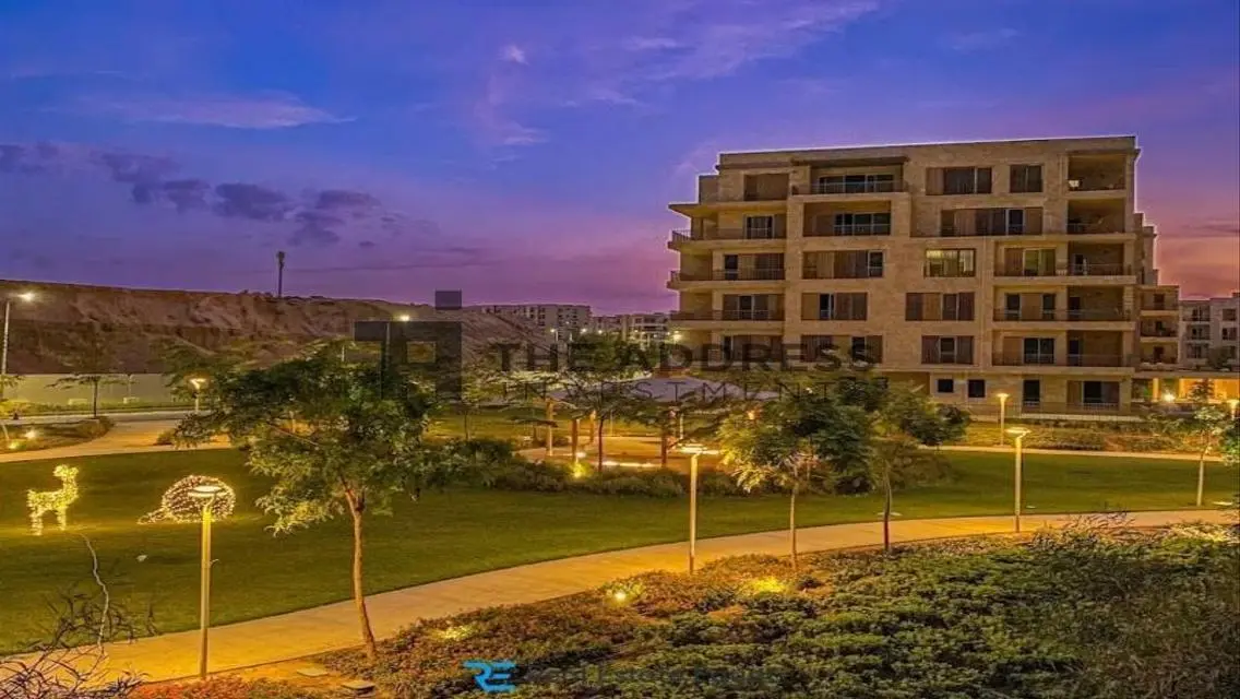 فخامة وأناقة في وحدات سكنية مطلة على البحيرات