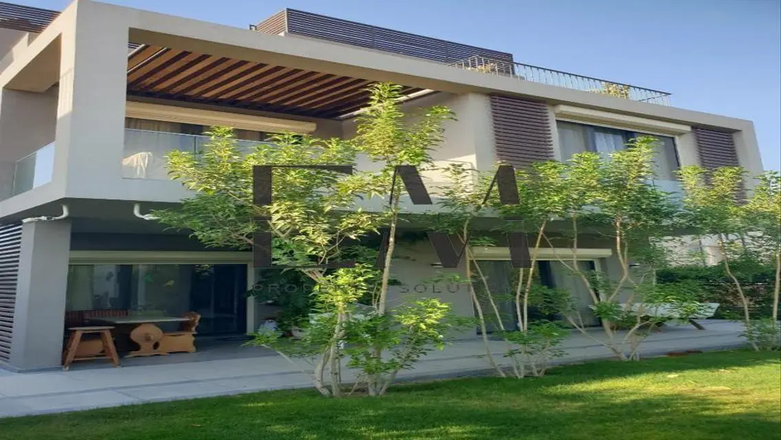 Luxury Villa for Sale with Private Garden