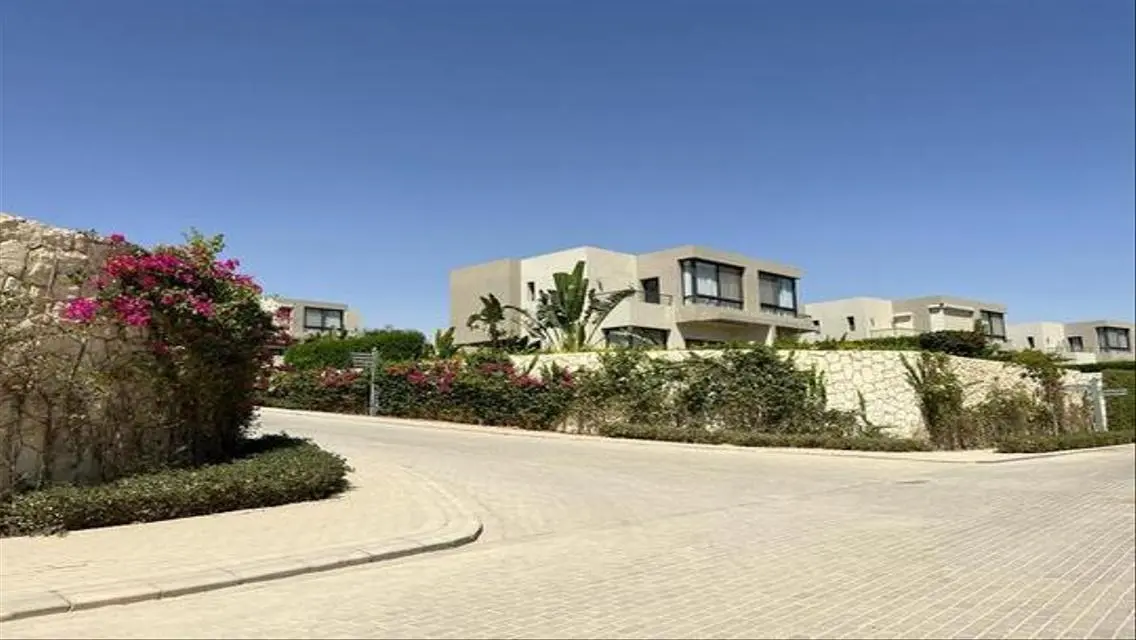 فيلا فاخرة في سوان ليك - 185