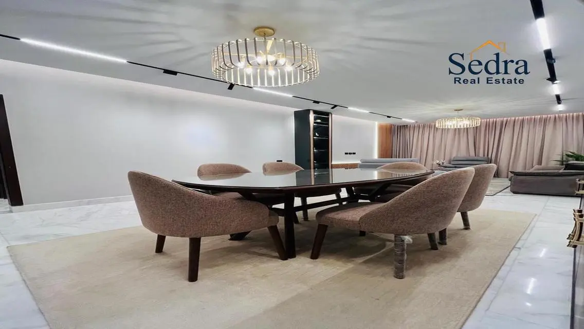 Luxurious Apartment with Stunning Views