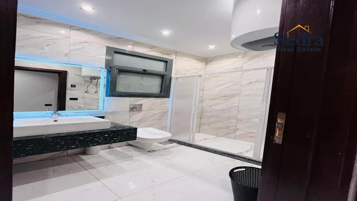 Luxurious Apartment with Stunning Views
