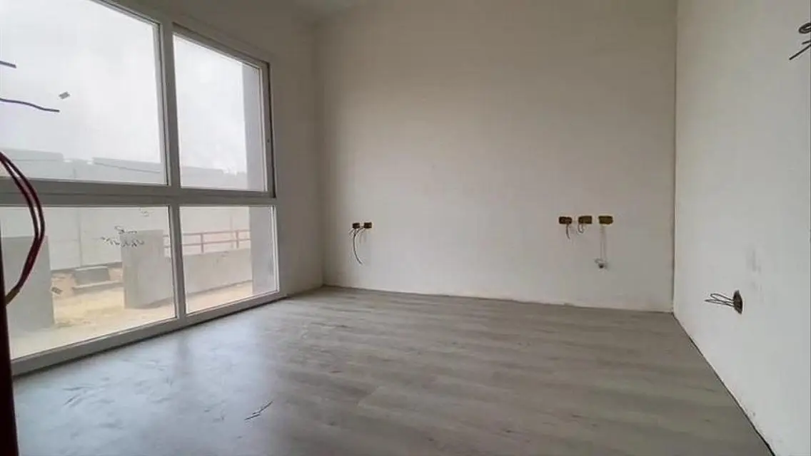 Luxurious 170 sqm Apartment in a Prime Location