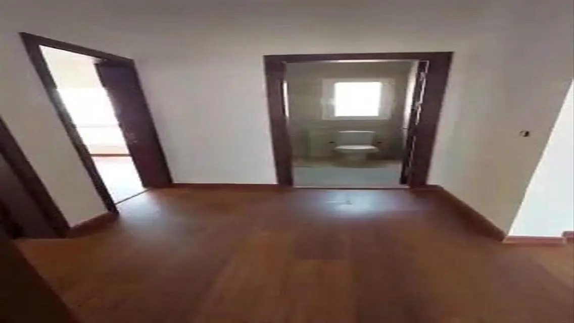 Luxurious 170 sqm Apartment in a Prime Location