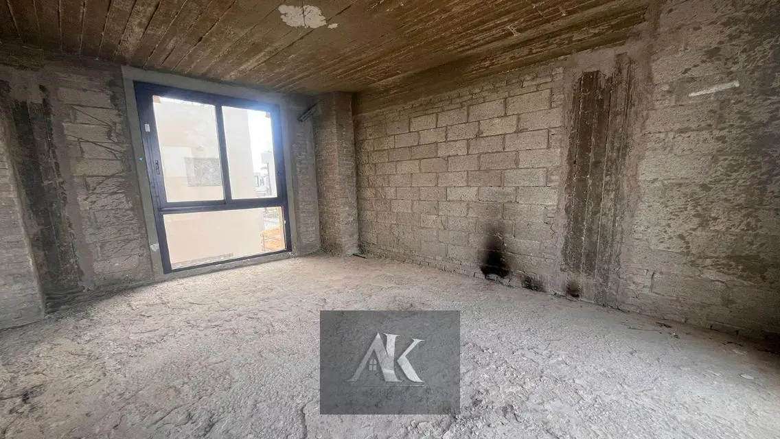 Luxury Apartment for Sale with Modern Design and Stunning View