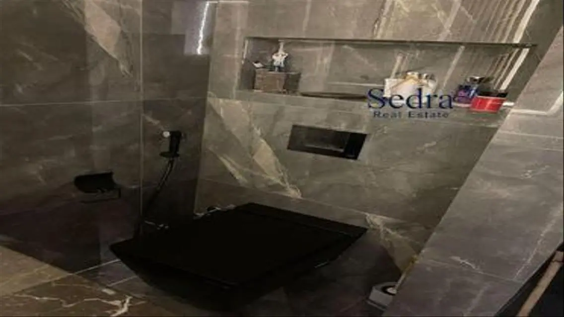 Luxury Apartment with Mountain View in City 2000